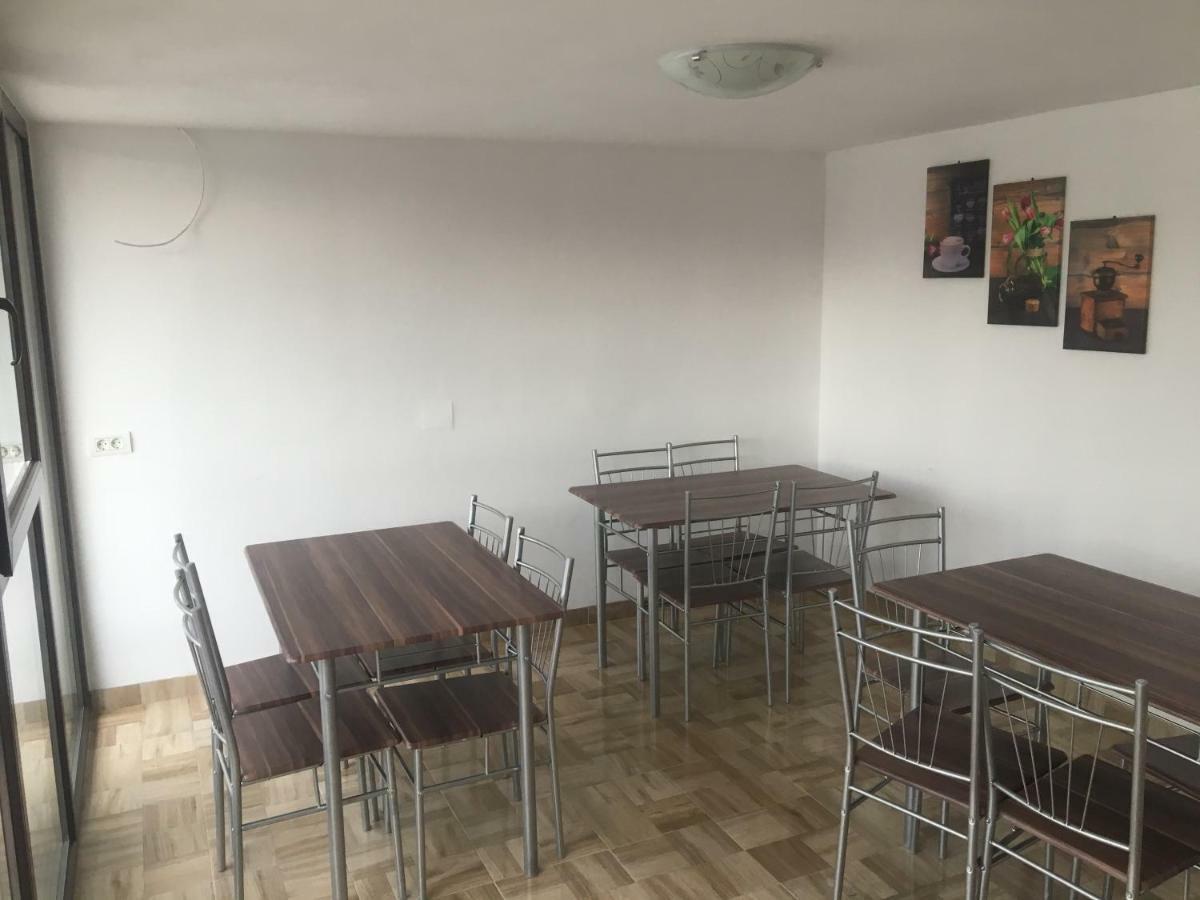 ホテル Laubert Călimăneşti エクステリア 写真